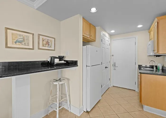 Oceanfront Views King Room With Amenities