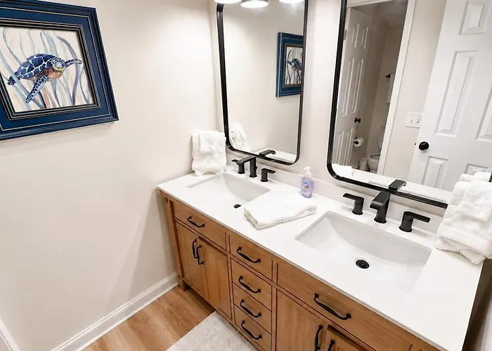 2Br 2Ba Condo On Golf Course